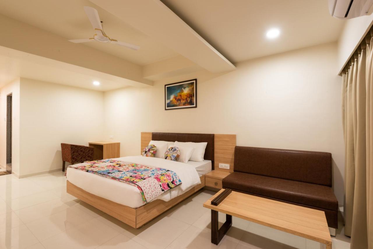 Hotel Drishti,Bhopal Exterior photo