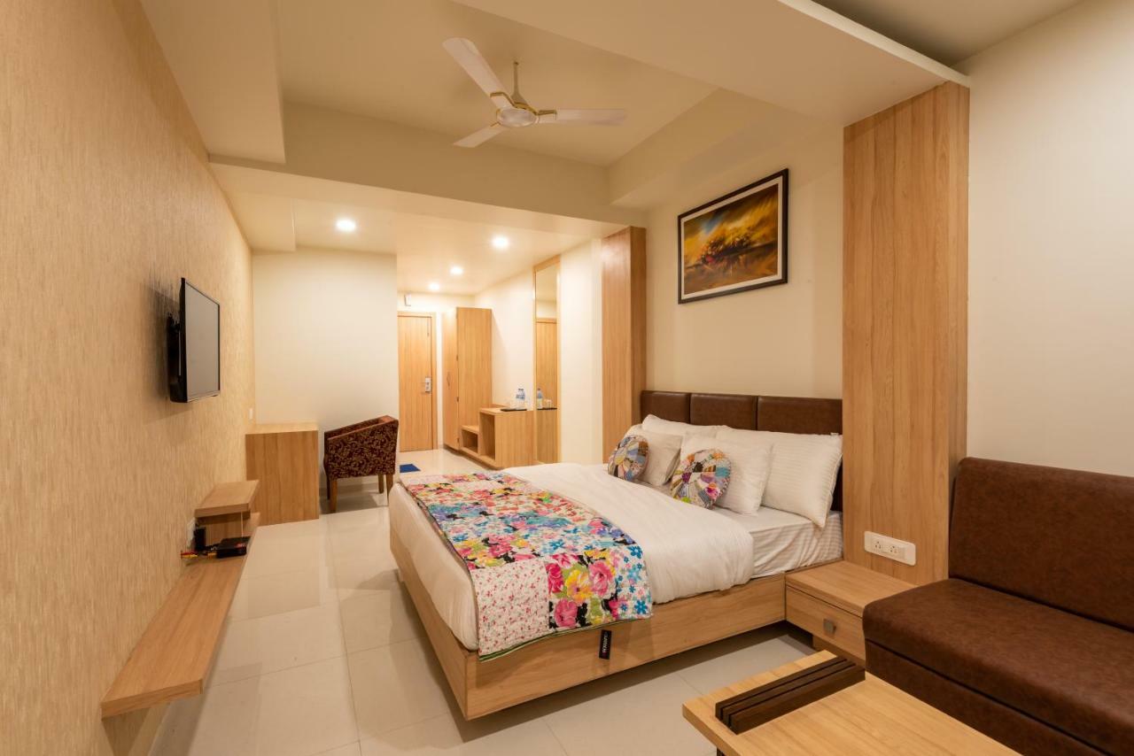 Hotel Drishti,Bhopal Exterior photo