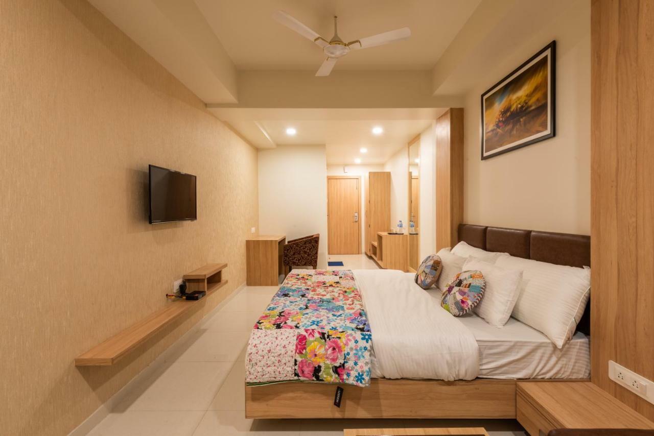 Hotel Drishti,Bhopal Exterior photo